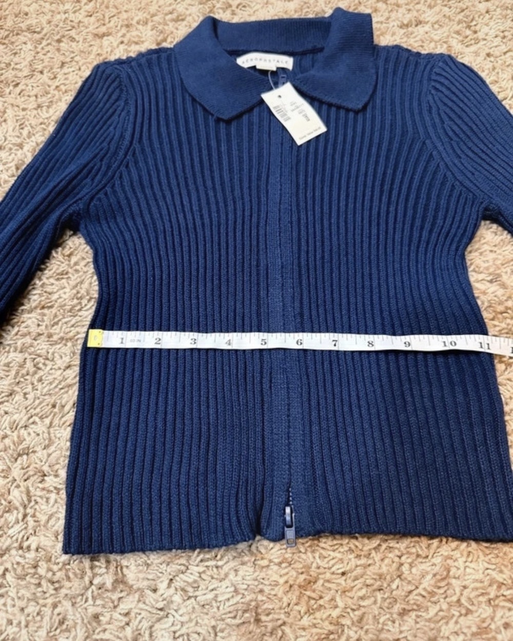 Collared Crop Sweater - Picture 5 of 8